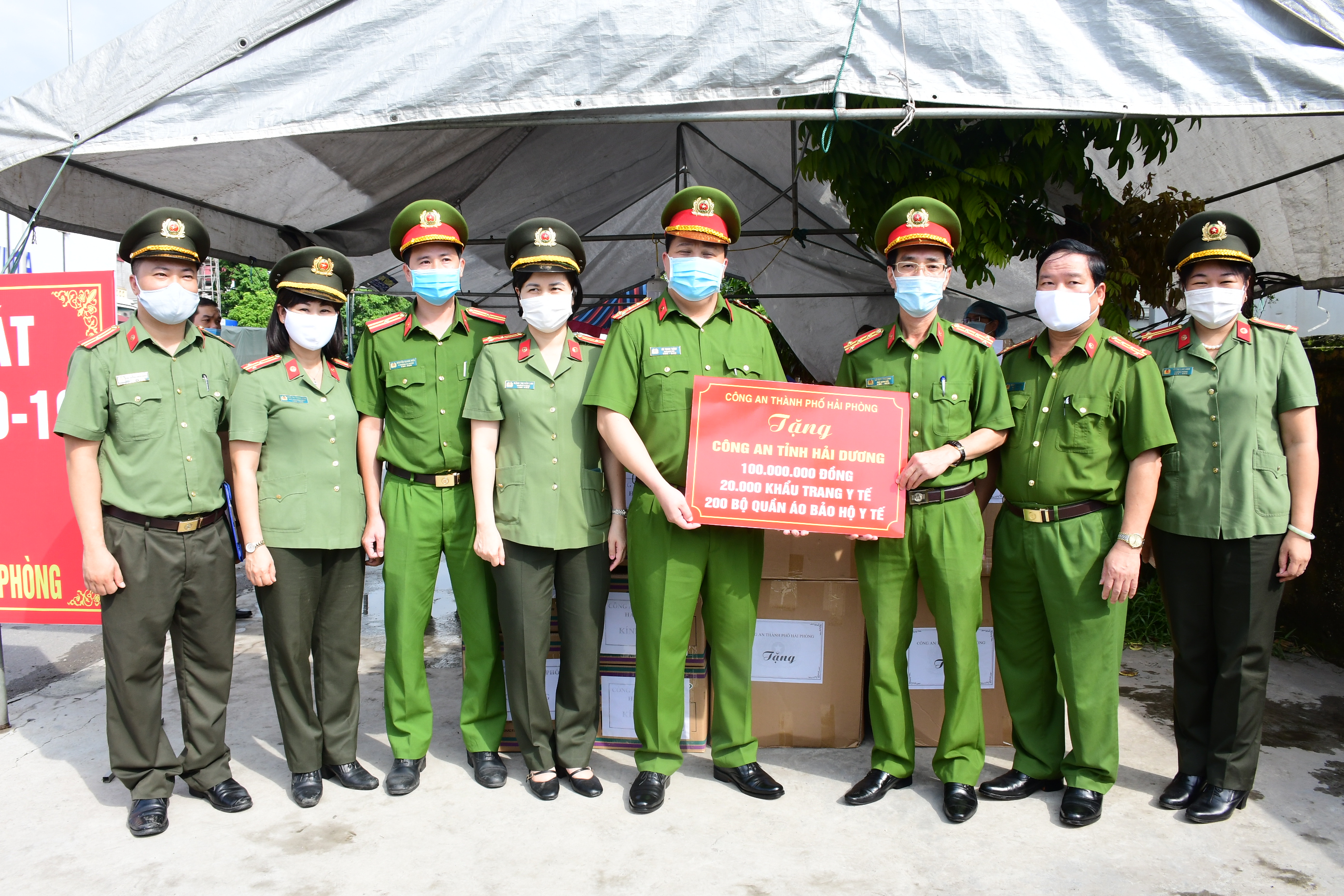 Đẩy mạnh công tác hoạt động đoàn thể quần chúng